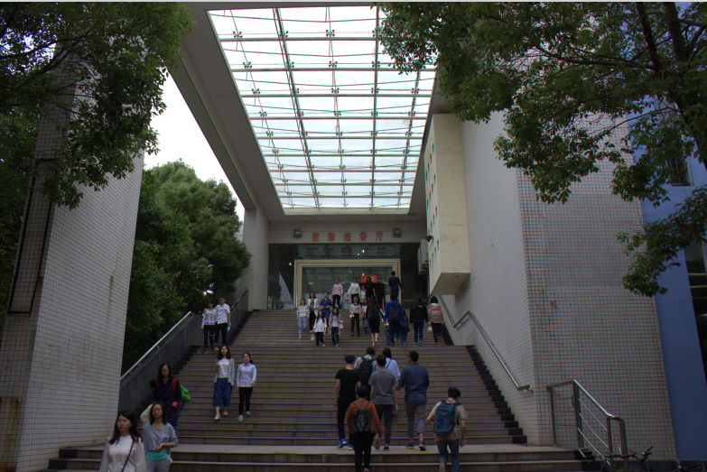 湖北經(jīng)濟(jì)學(xué)院七品居食堂楚豫湘餐廳